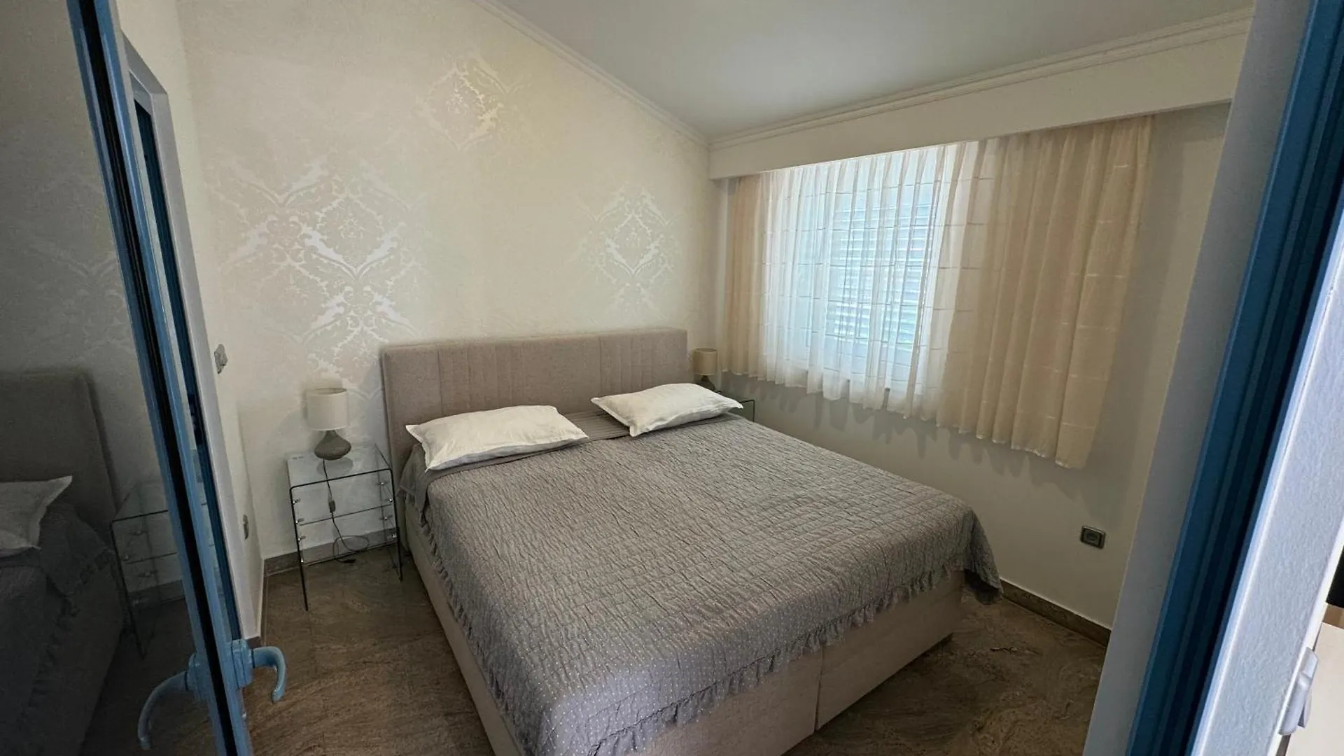 Al Mar Apartments Nin